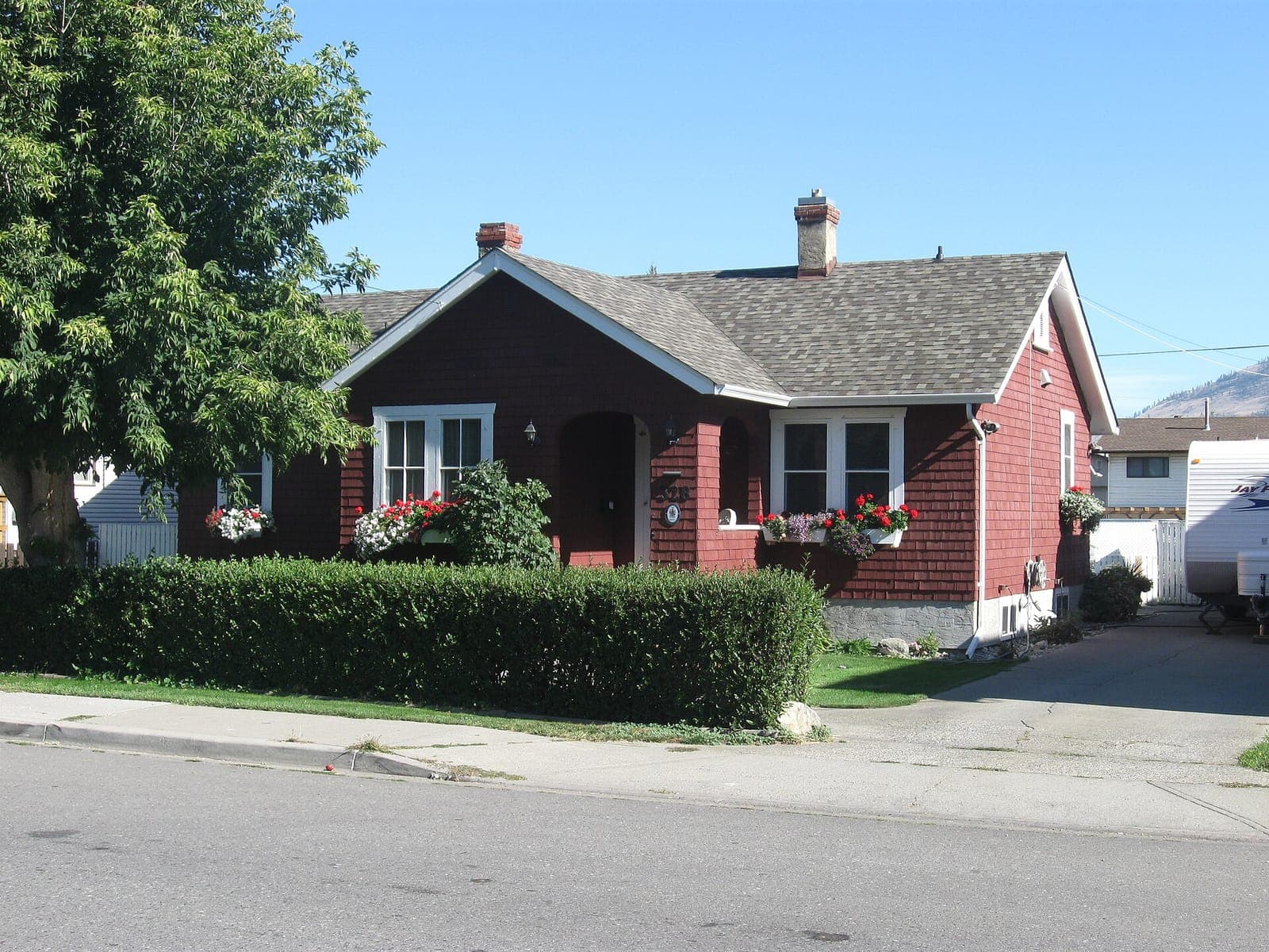 Tom Bones House