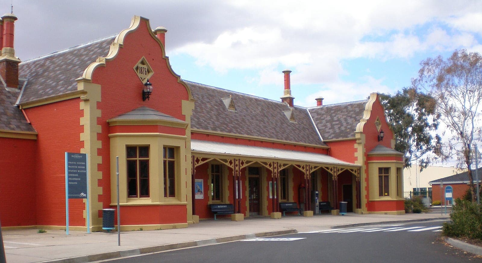Bathurst Station