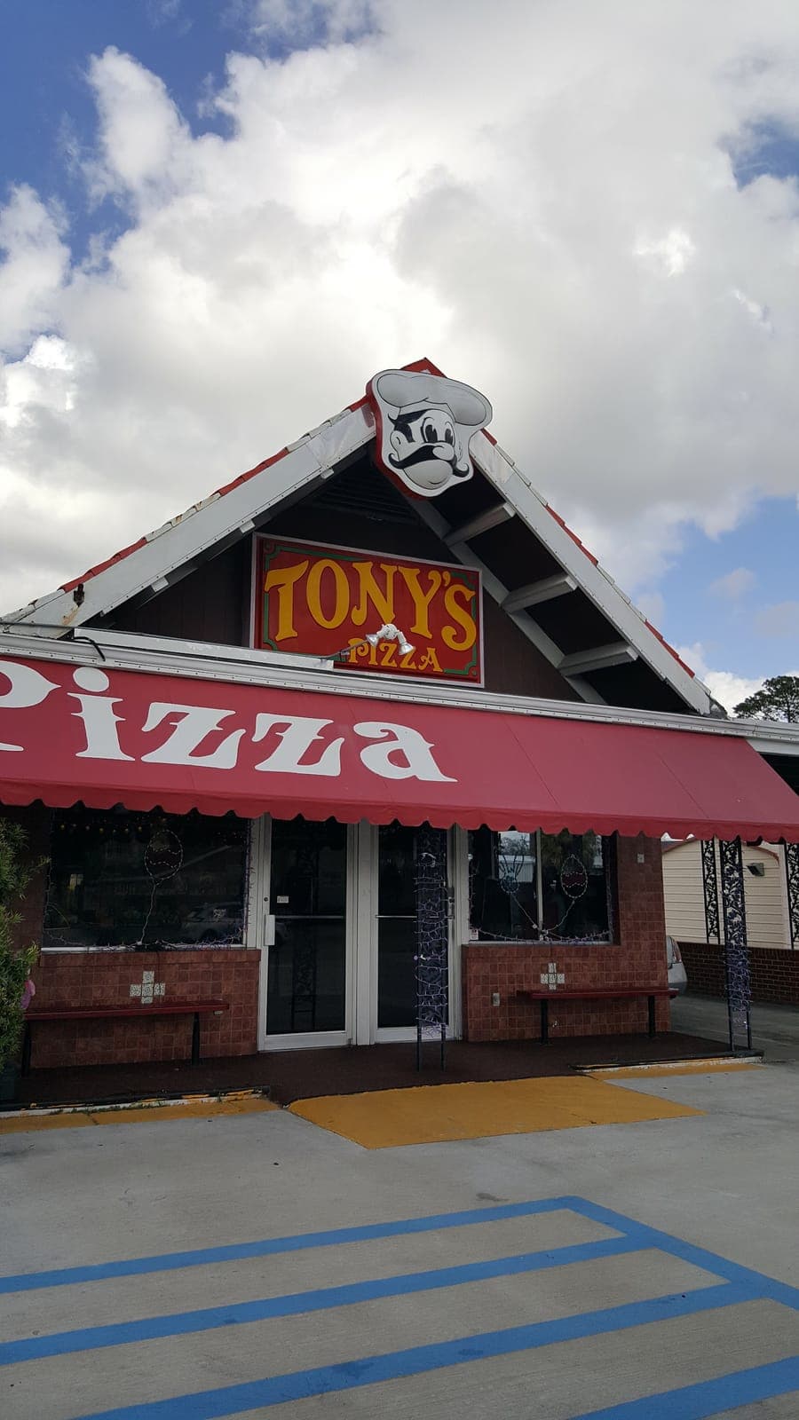 Tony's Pizza