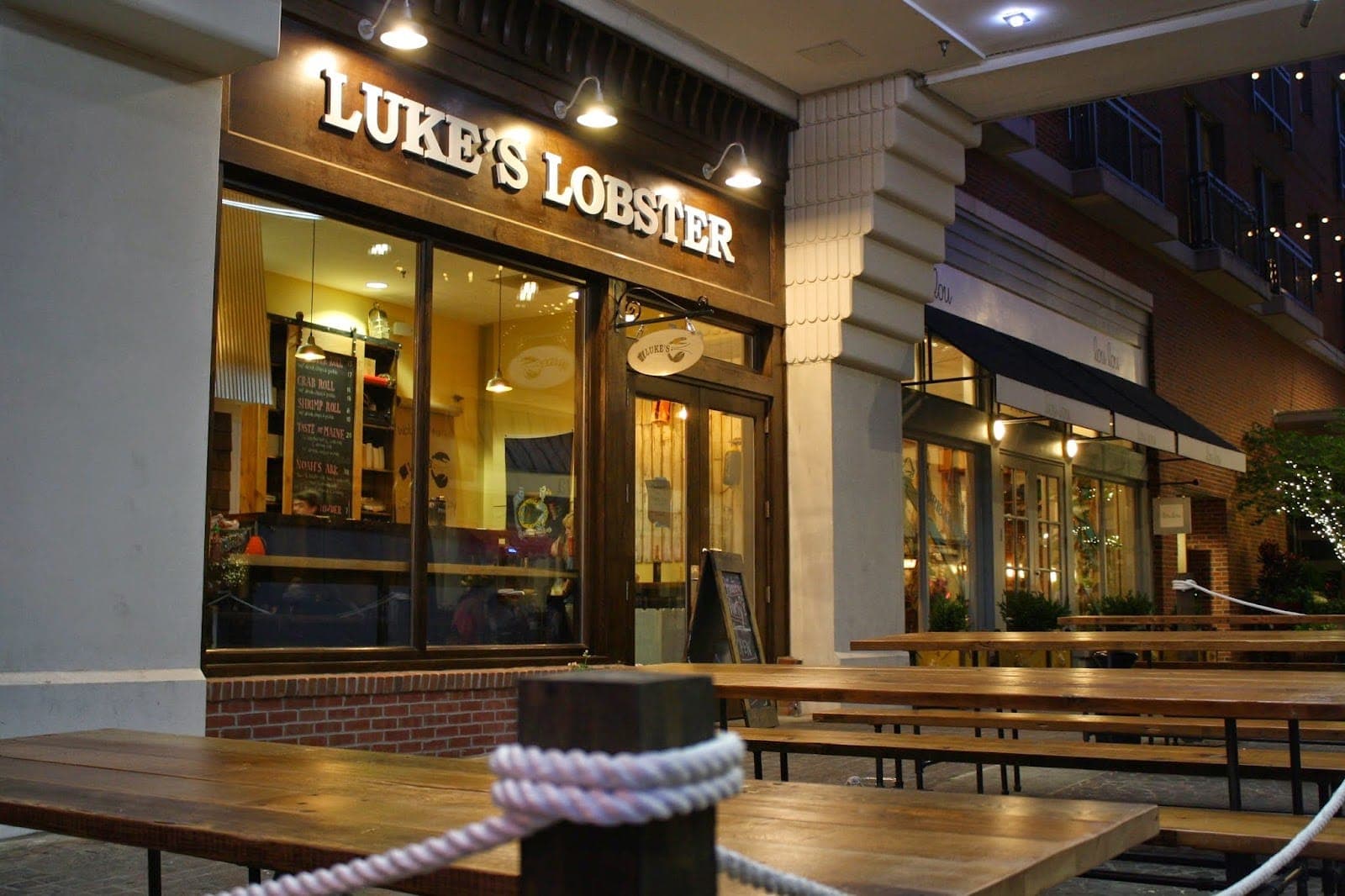 Luke's Lobster