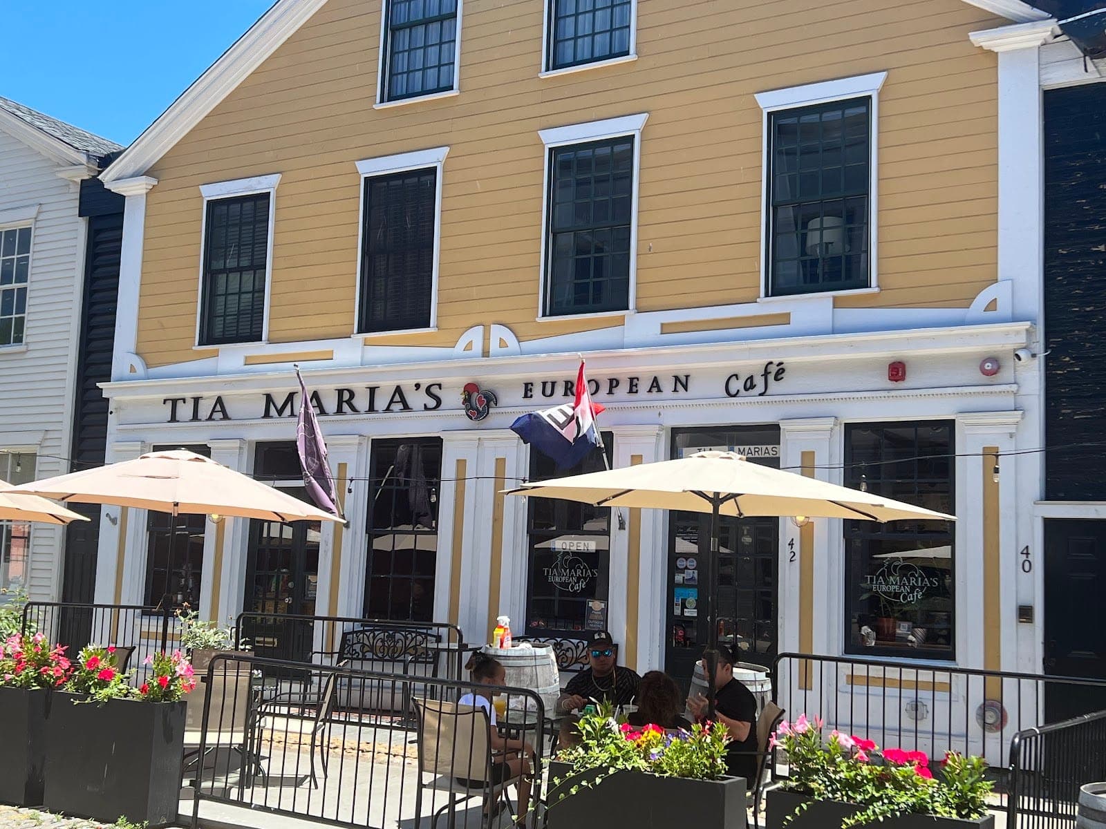 Tia Maria's European Cafe
