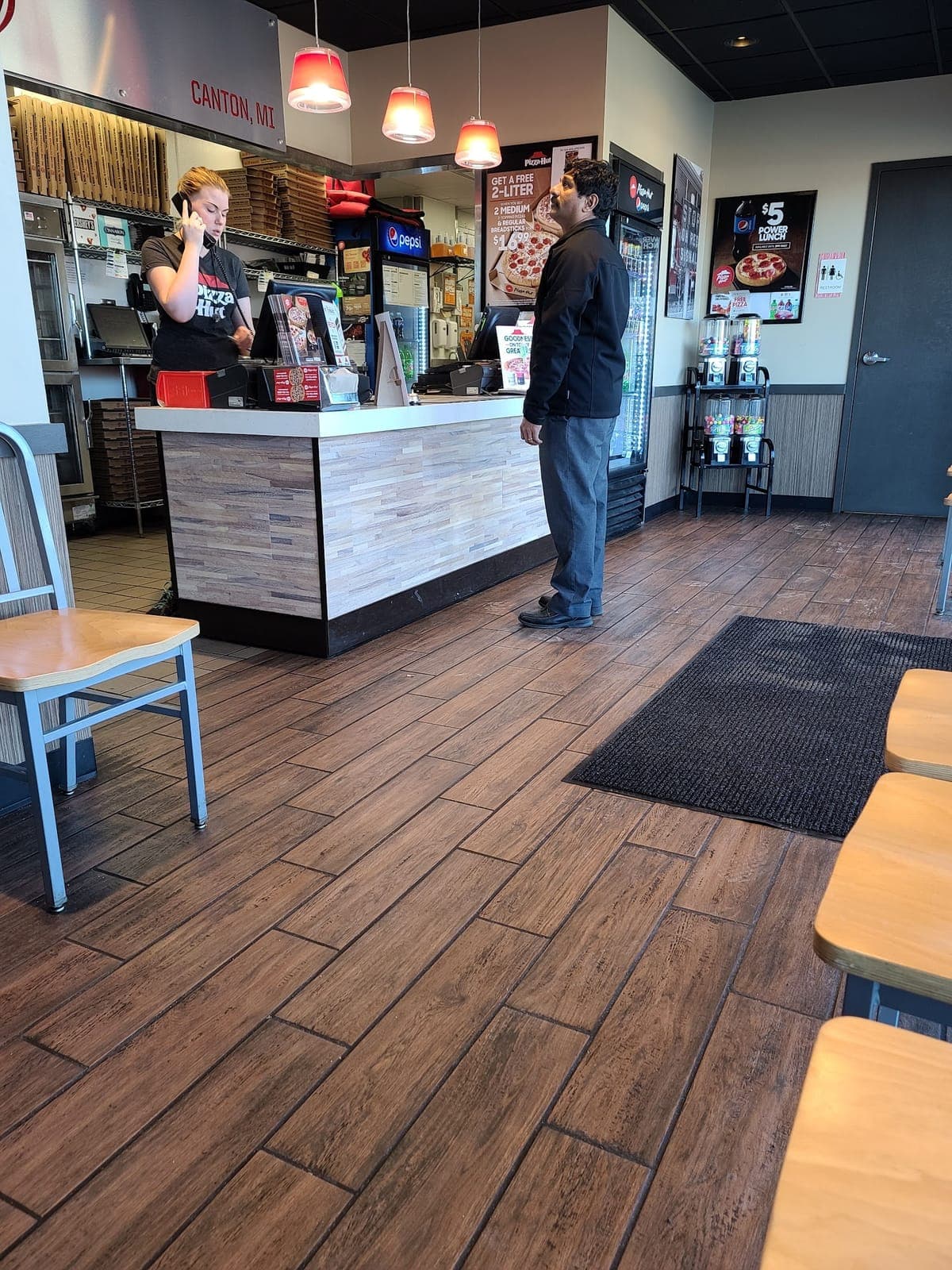 Pizza Hut