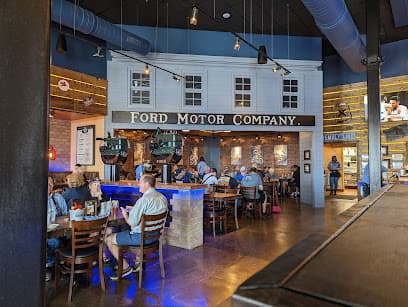 Ford’s Garage