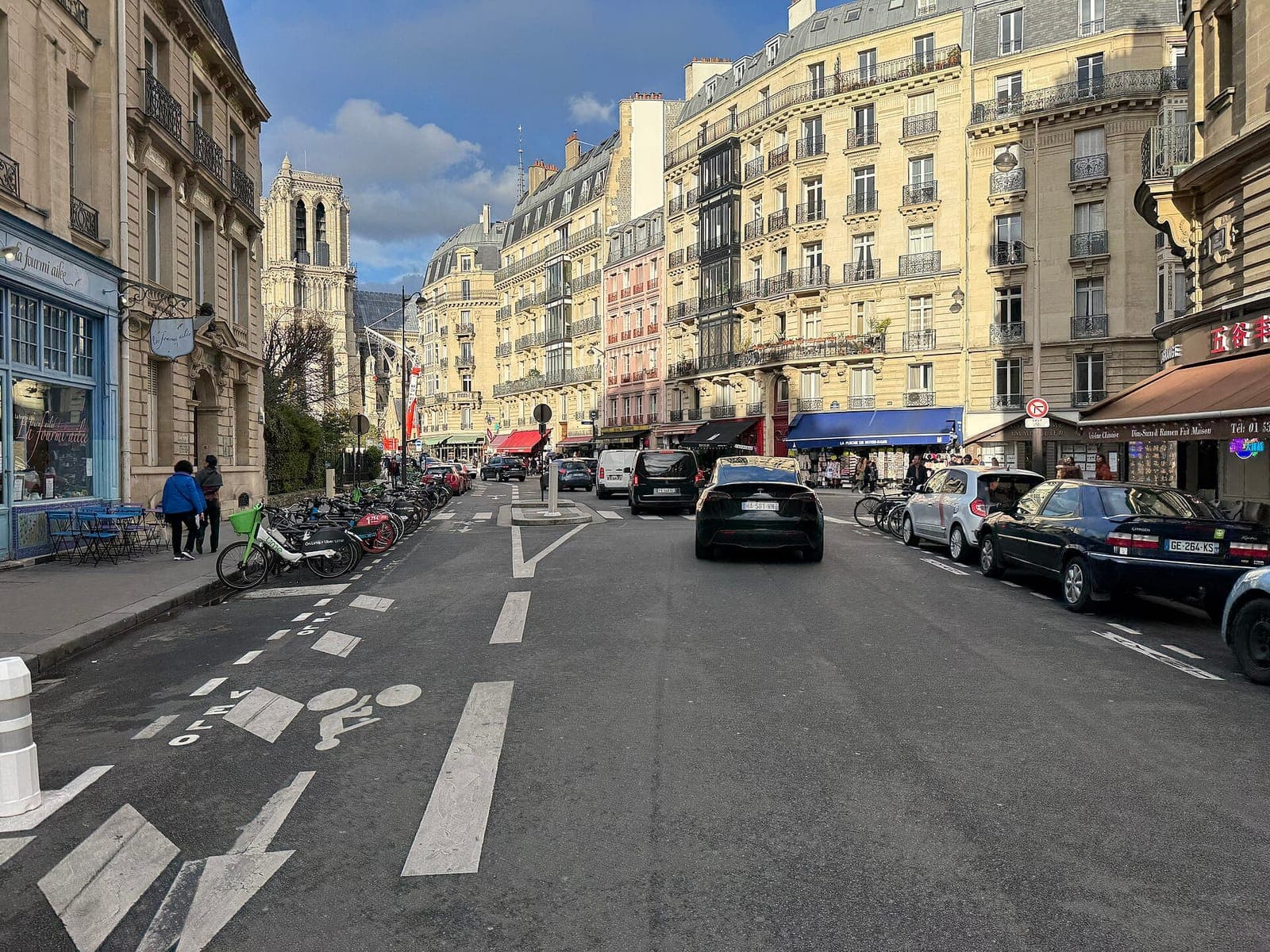 La Fourmi Ailée photo 2