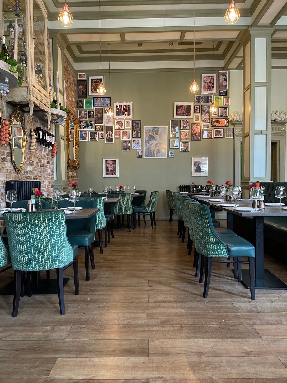 Mo's Restaurant