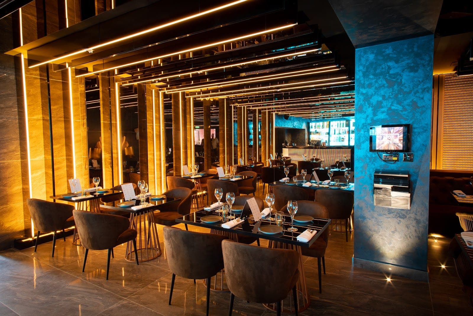 No5 Dining and Lounge