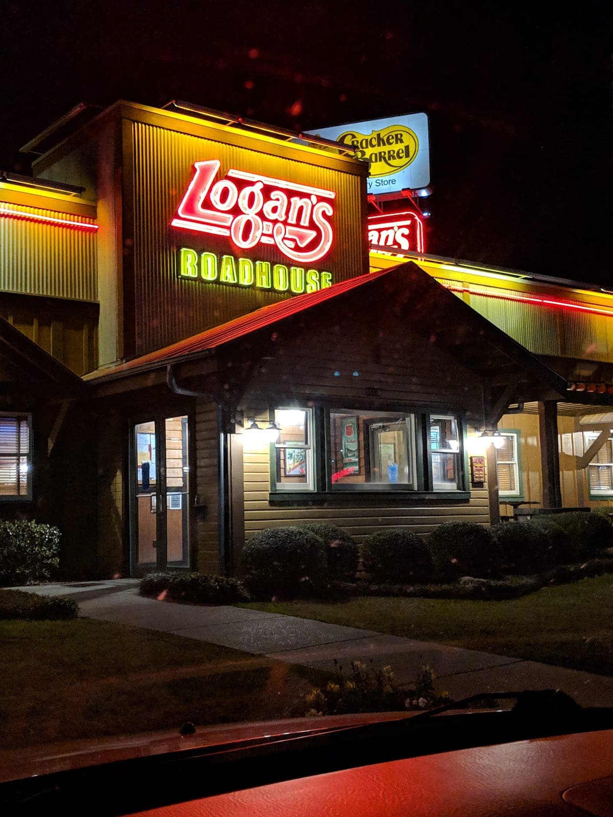 Logan's Roadhouse