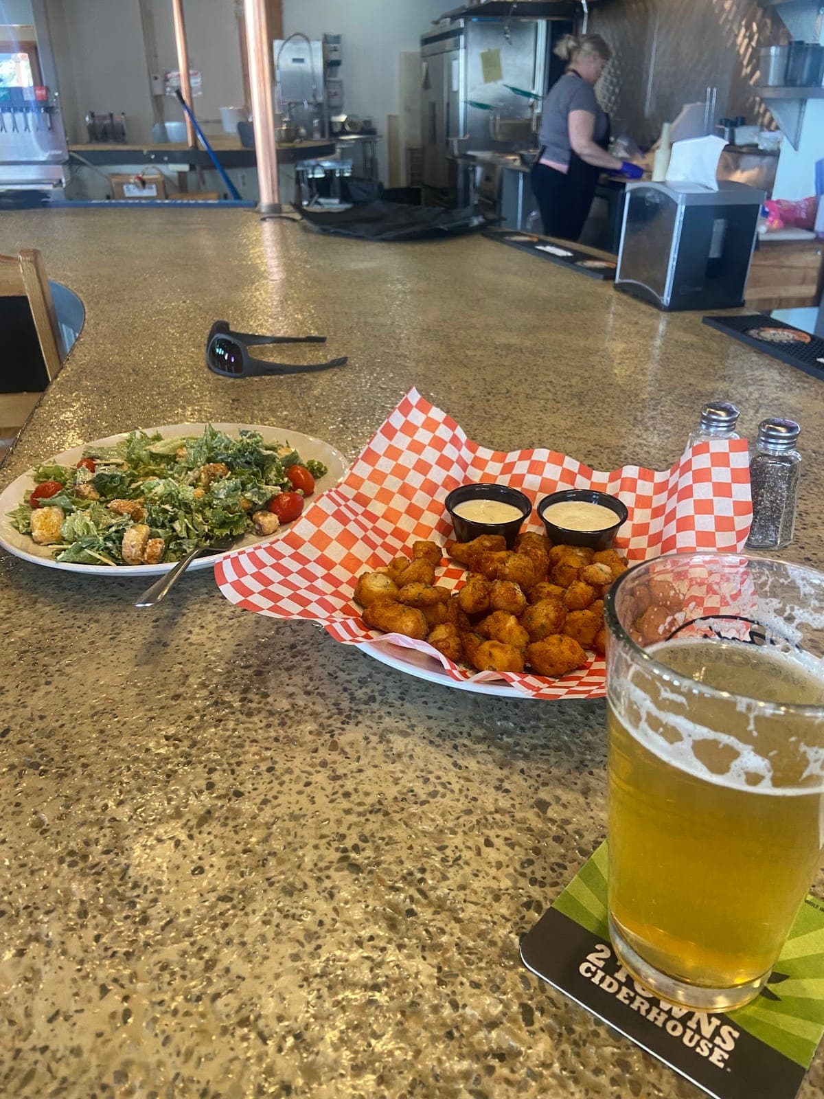 Maverick Bar & Grill