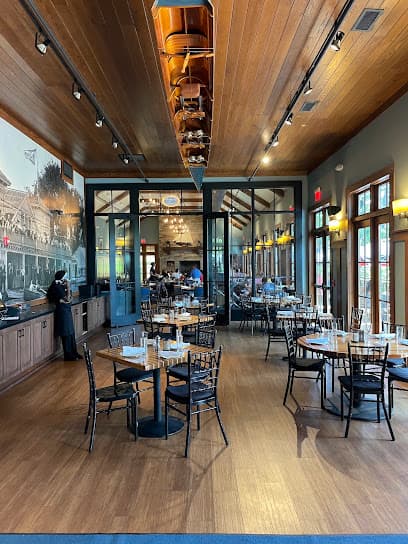 McLoone's Boathouse
