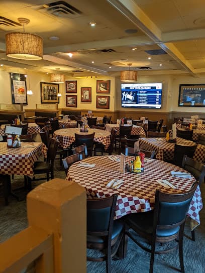 Rossiu's Bar & Grill