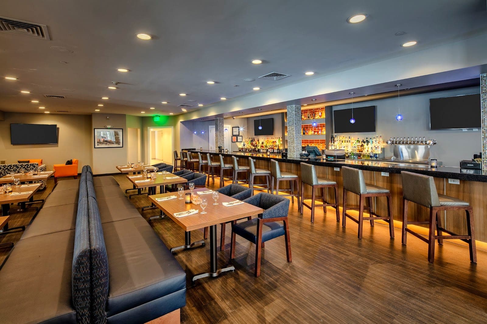 Salt Restaurant & Bar