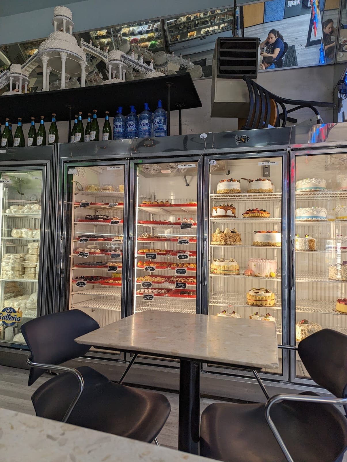 La Nueva Bakery
