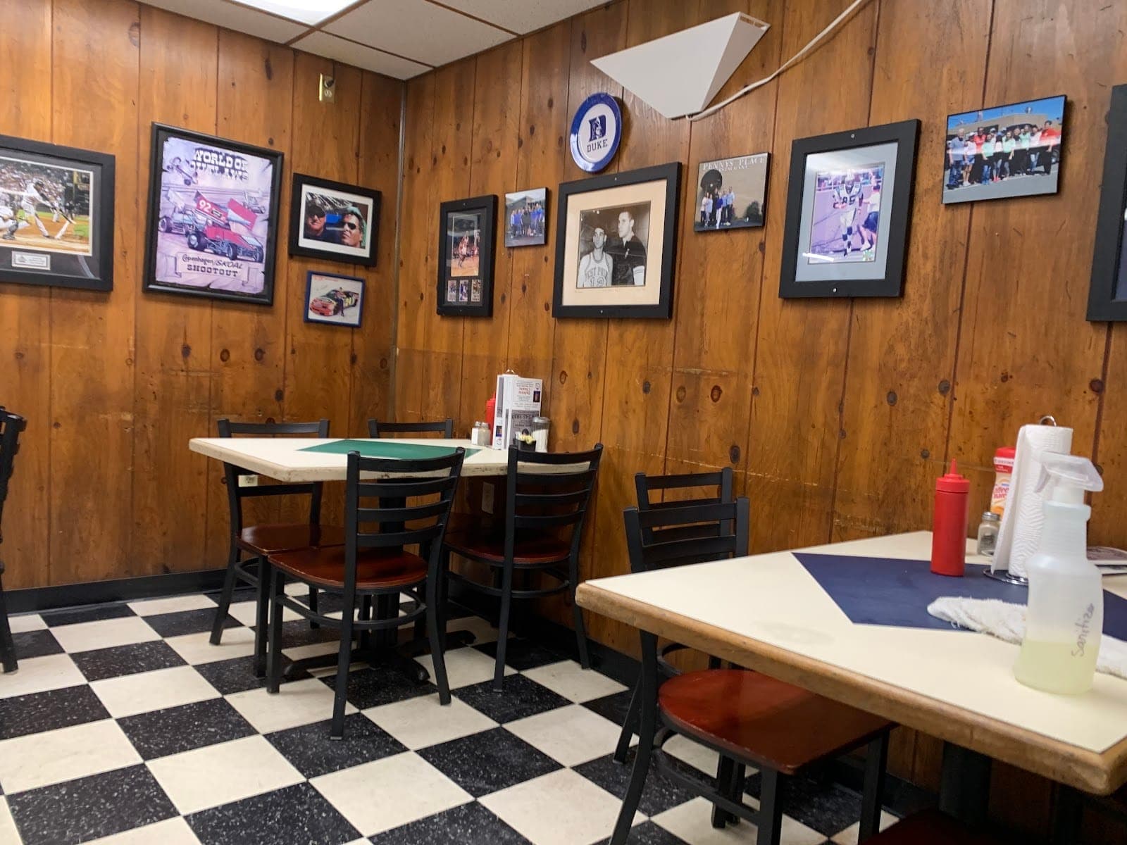J-Birds Restaurant
