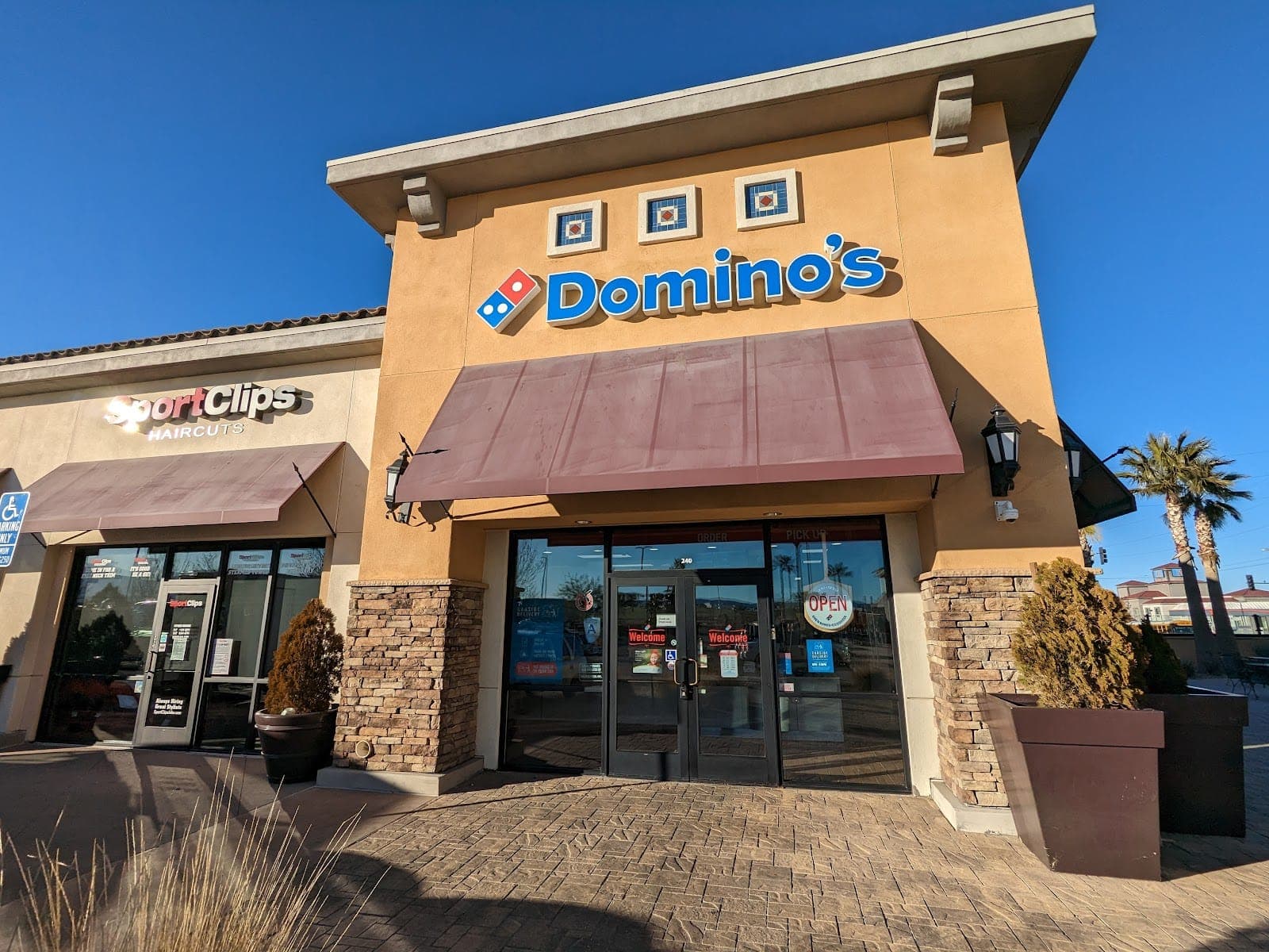 Domino's