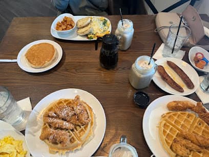 Another Broken Egg Cafe