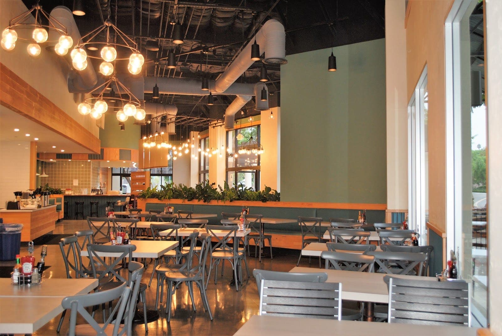 Swami's Cafe