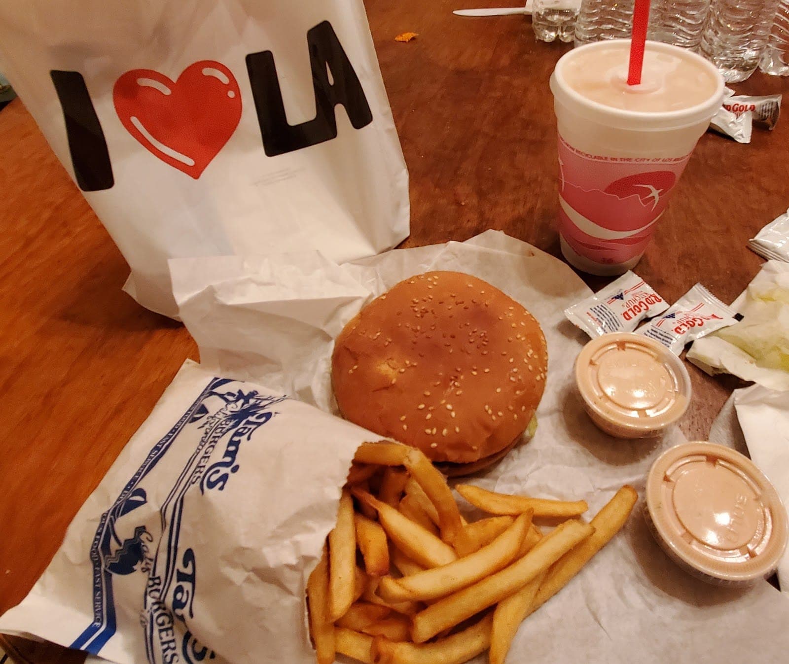 Tam's Burgers