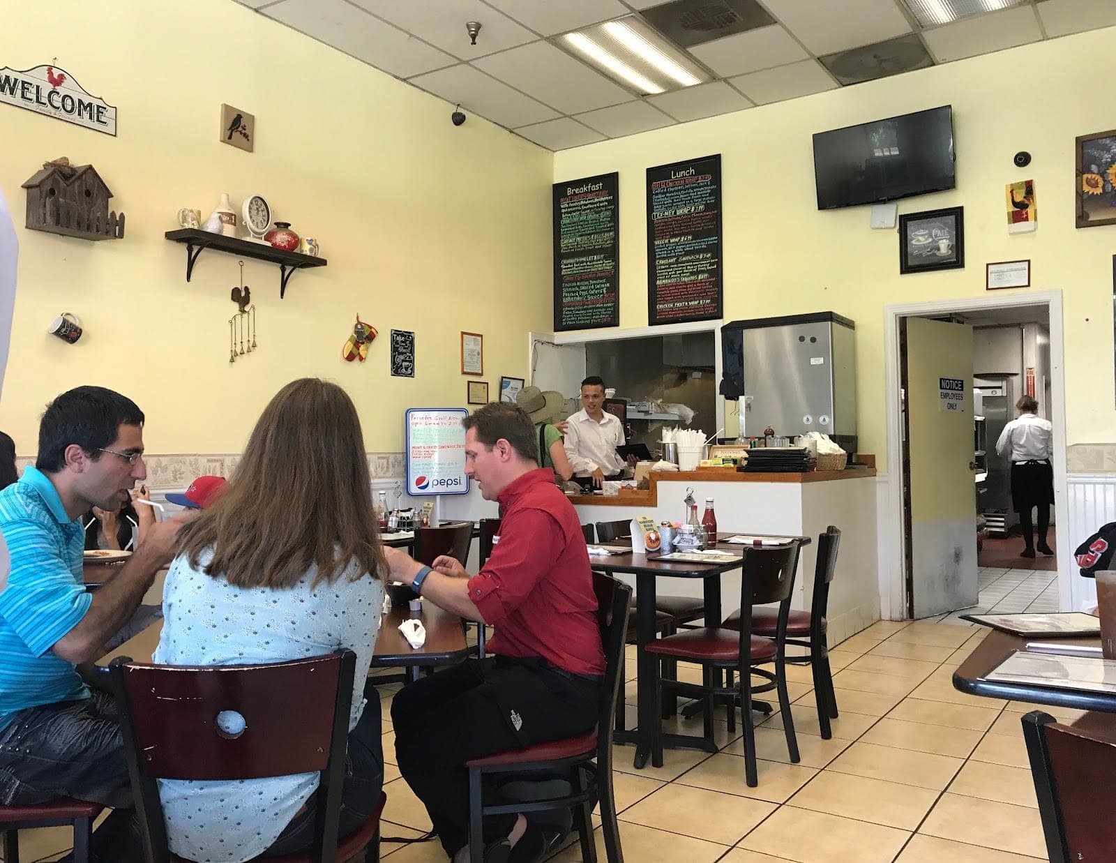 Scrambled Eggs Cafe