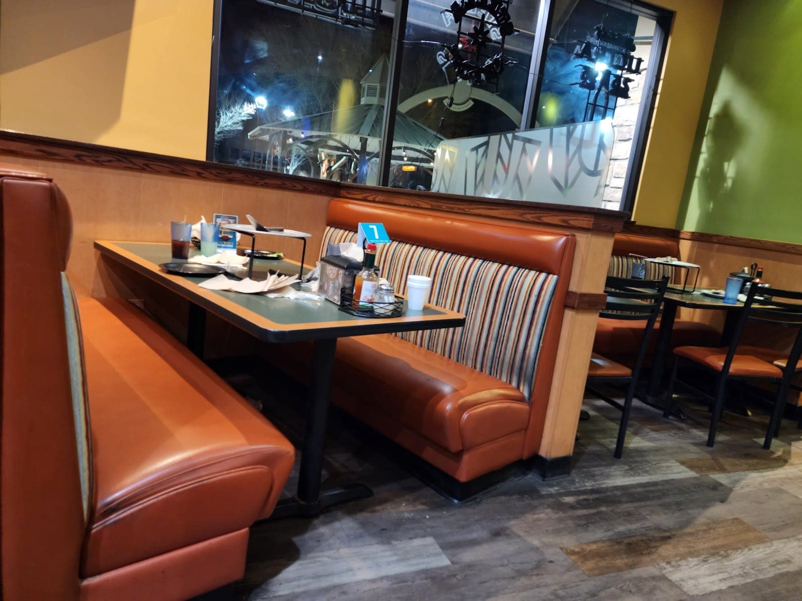 Round Table Pizza