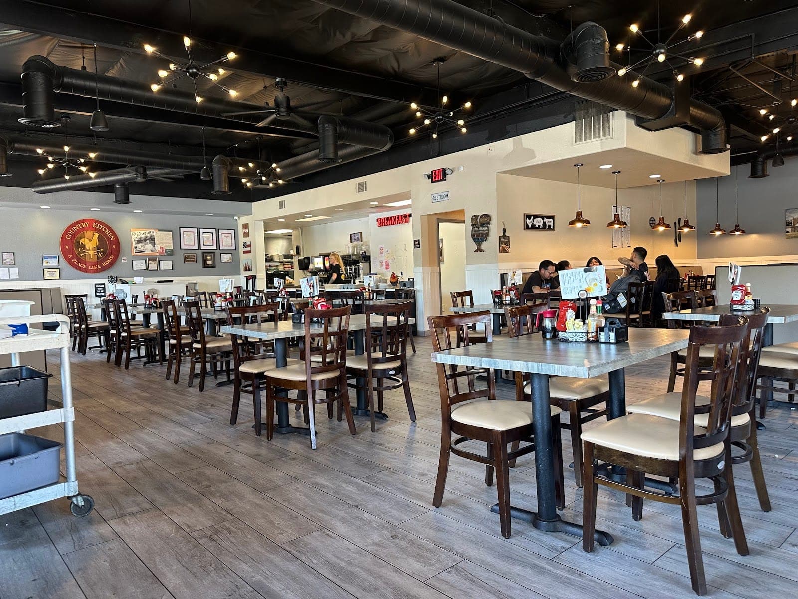 Country Kitchen