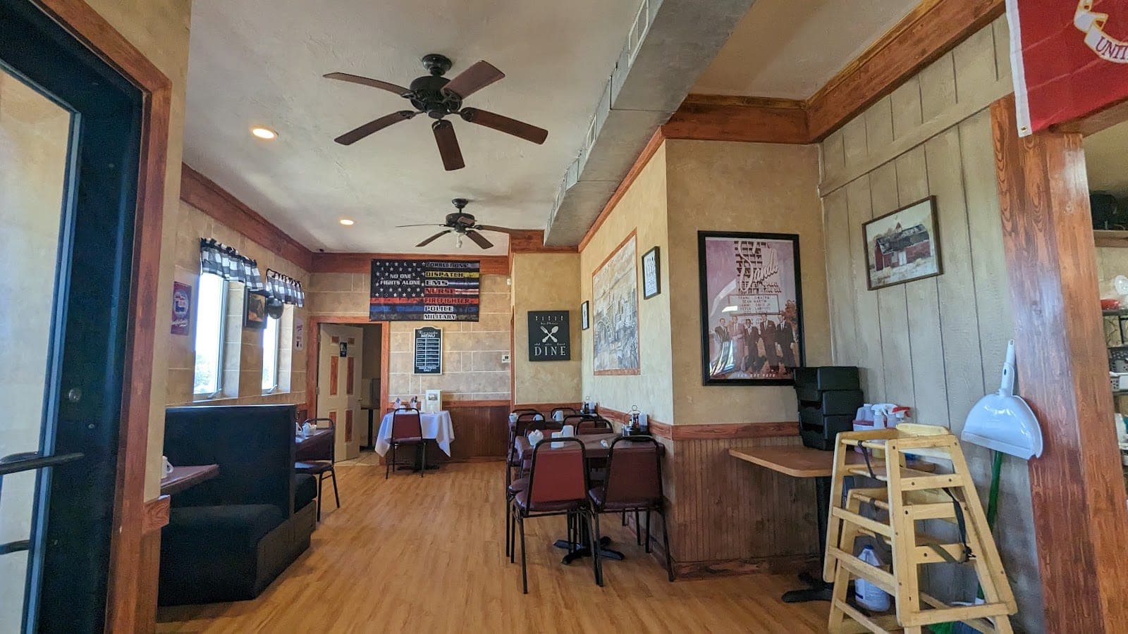 E&B Family Restaurant