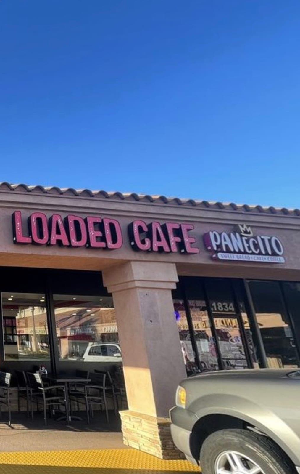 Loaded Cafe / Panecito
