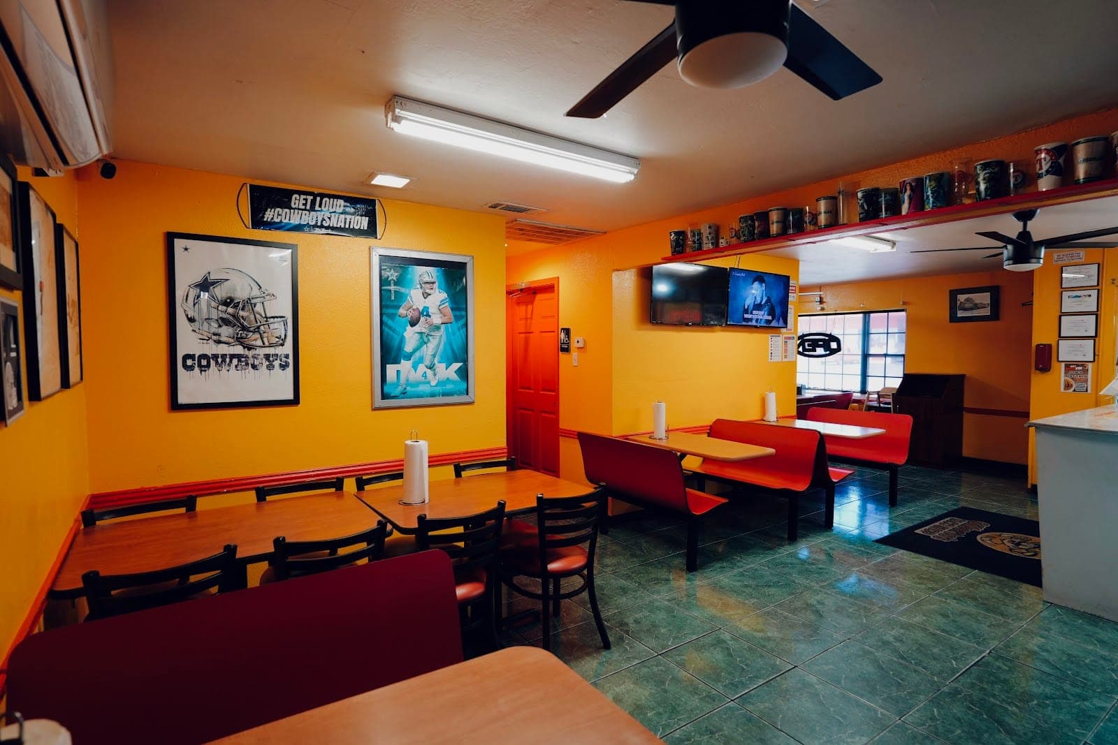 Gilberto's Taco Shop
