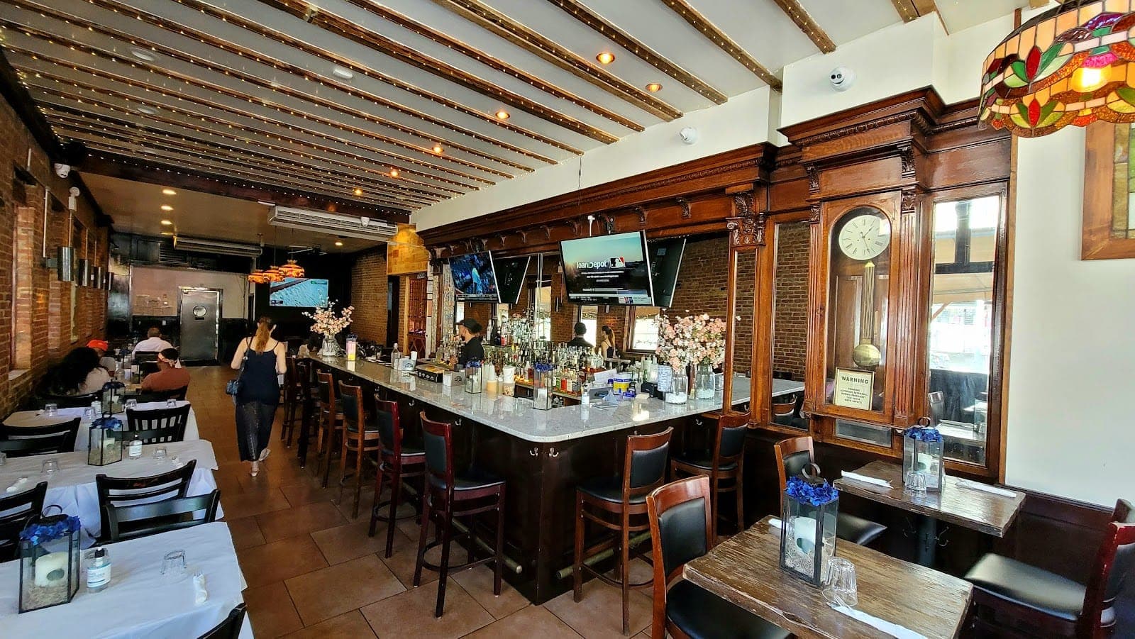 Pop’s Cocina & Bar