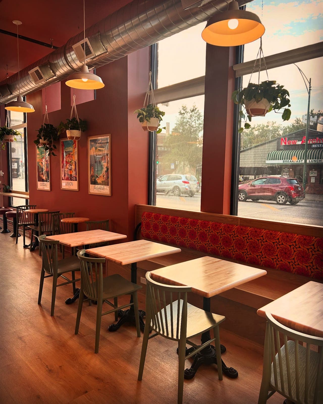 Cadinho Bakery & Café