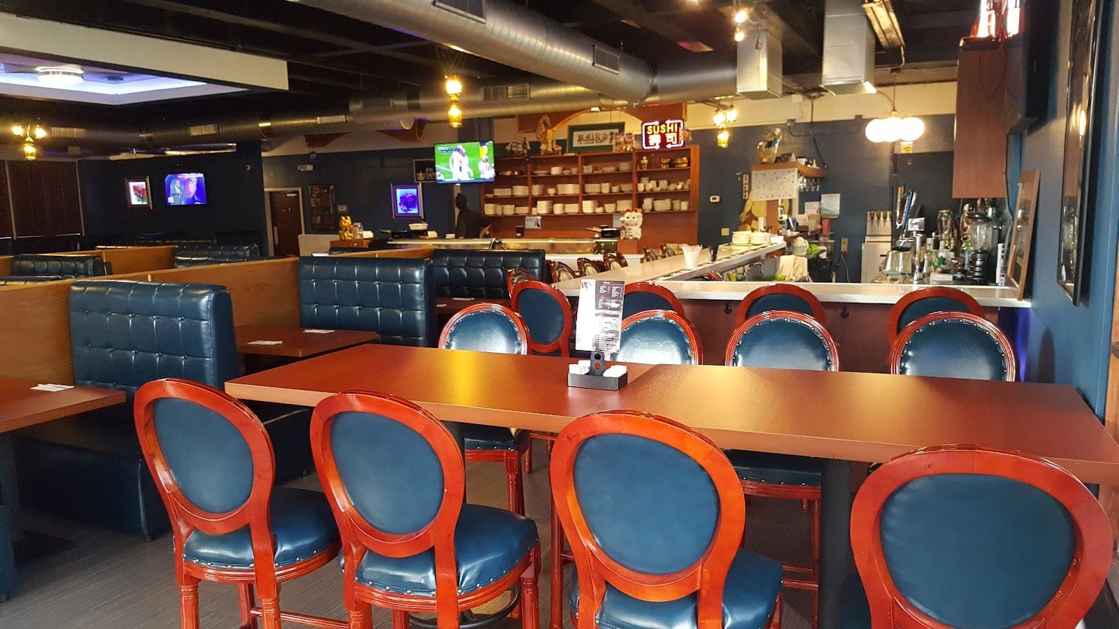 Charlie's Sushi & Japanese Restaurant