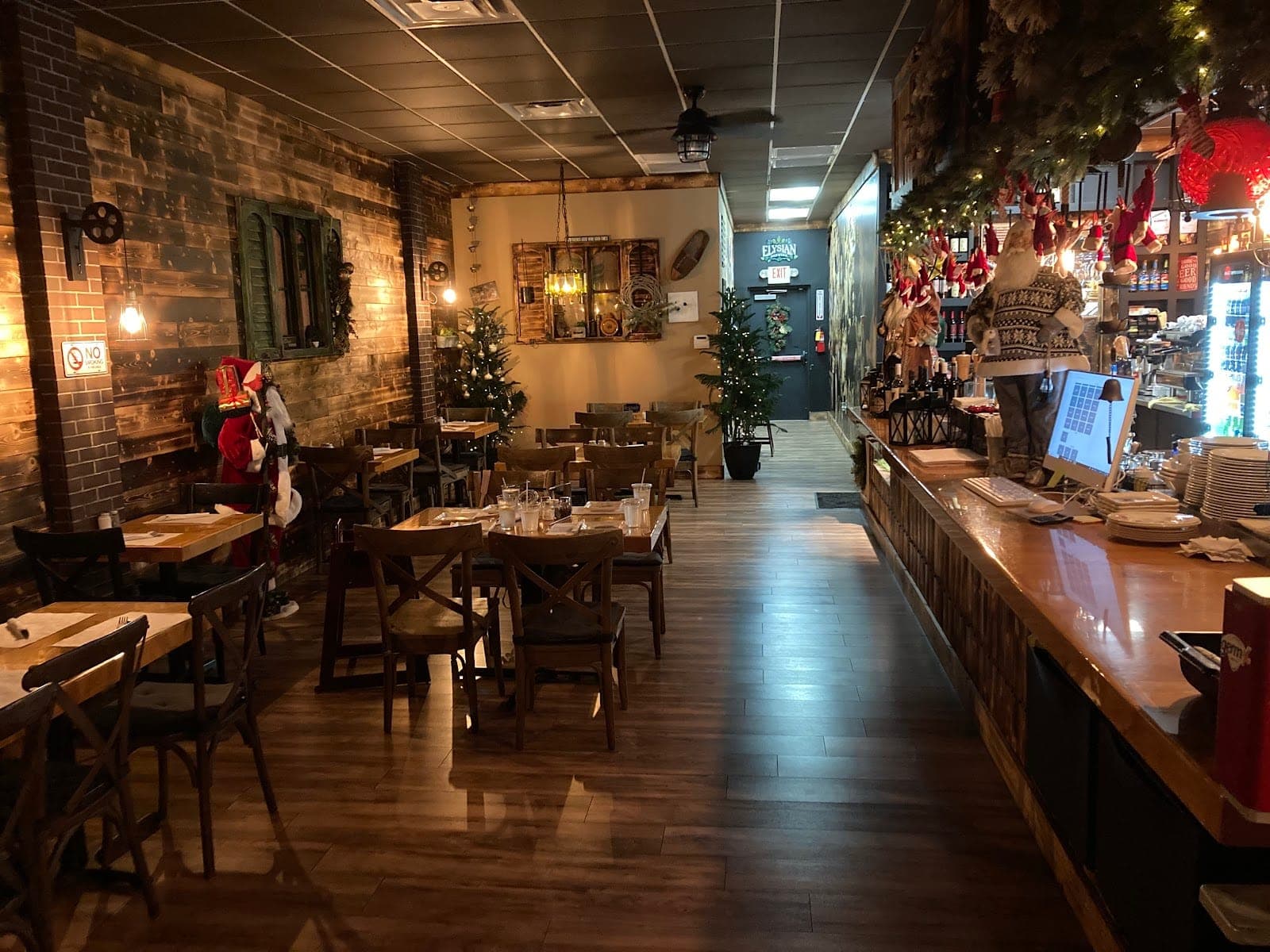 Daily News Cafe & Restaurant