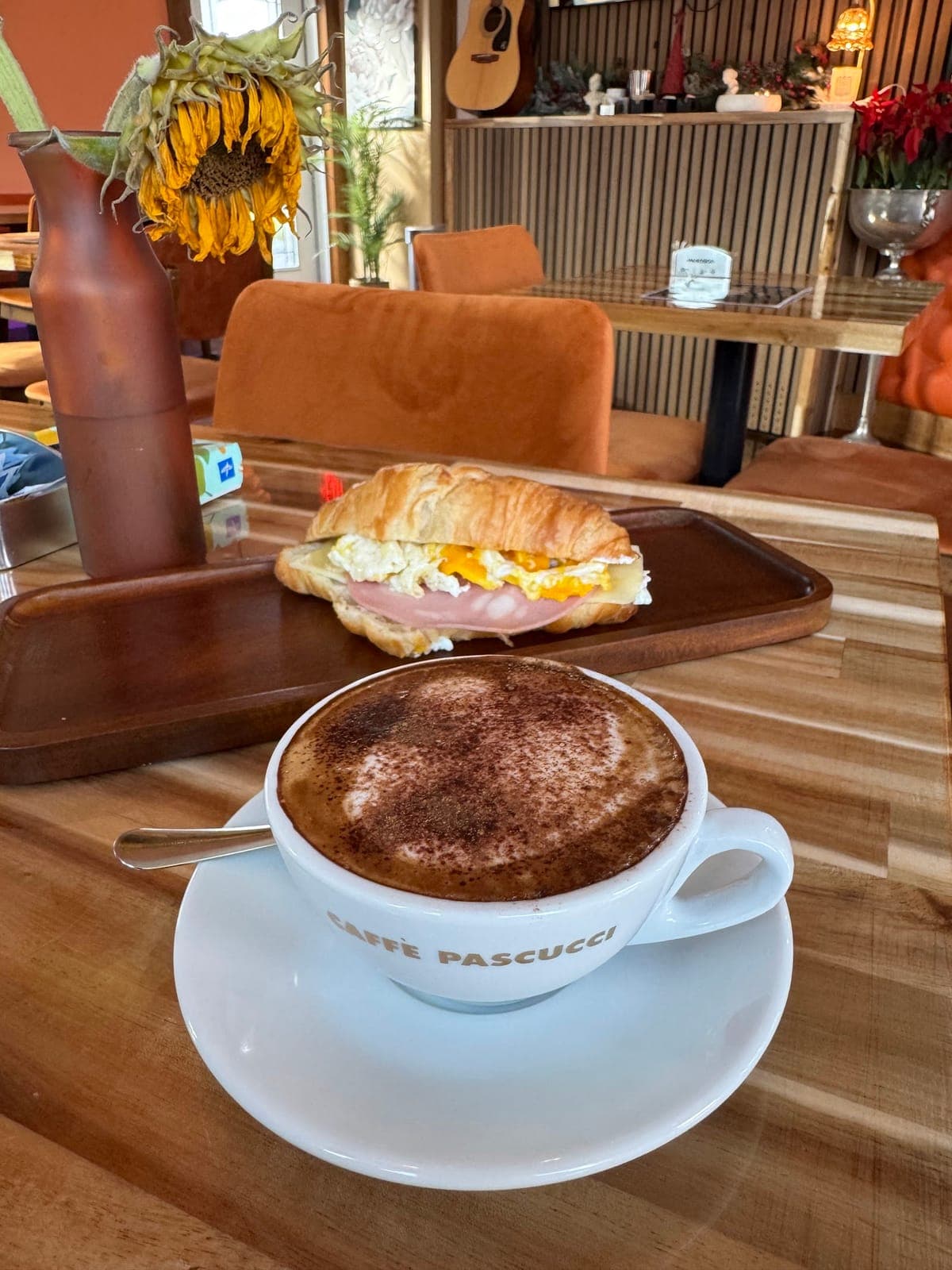 De Facto Cafe