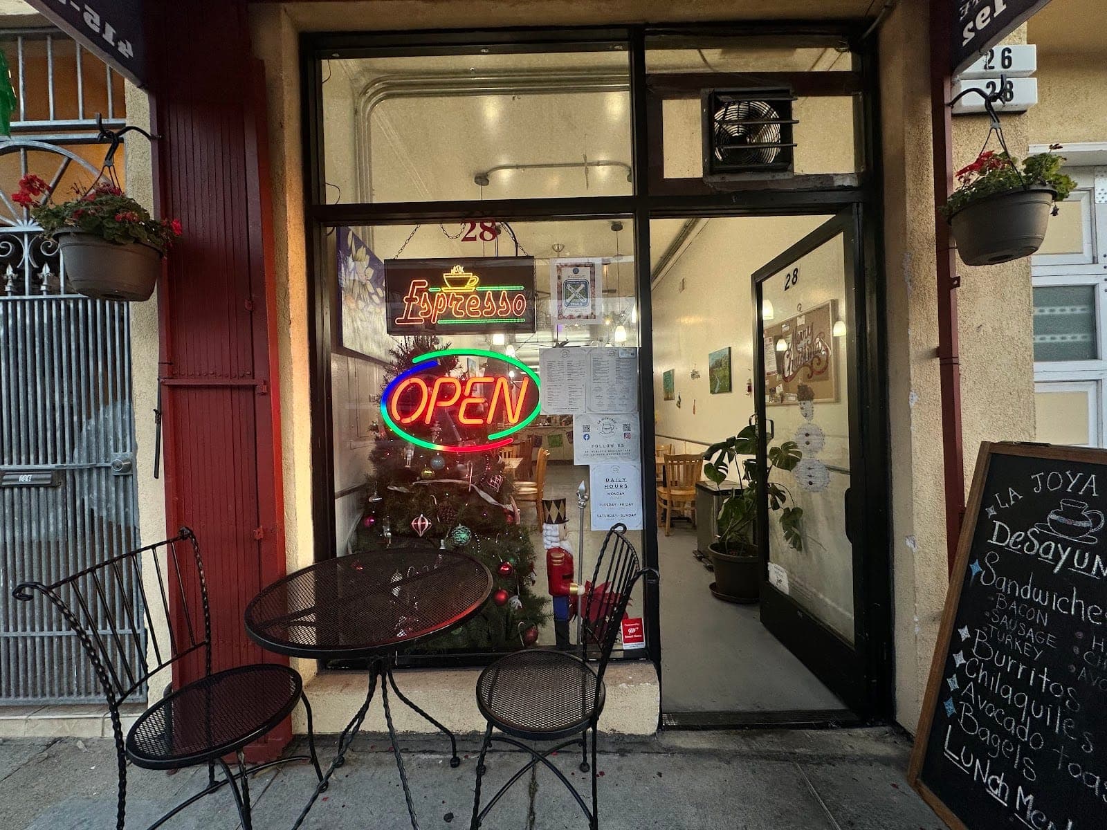 La Joya Cafe