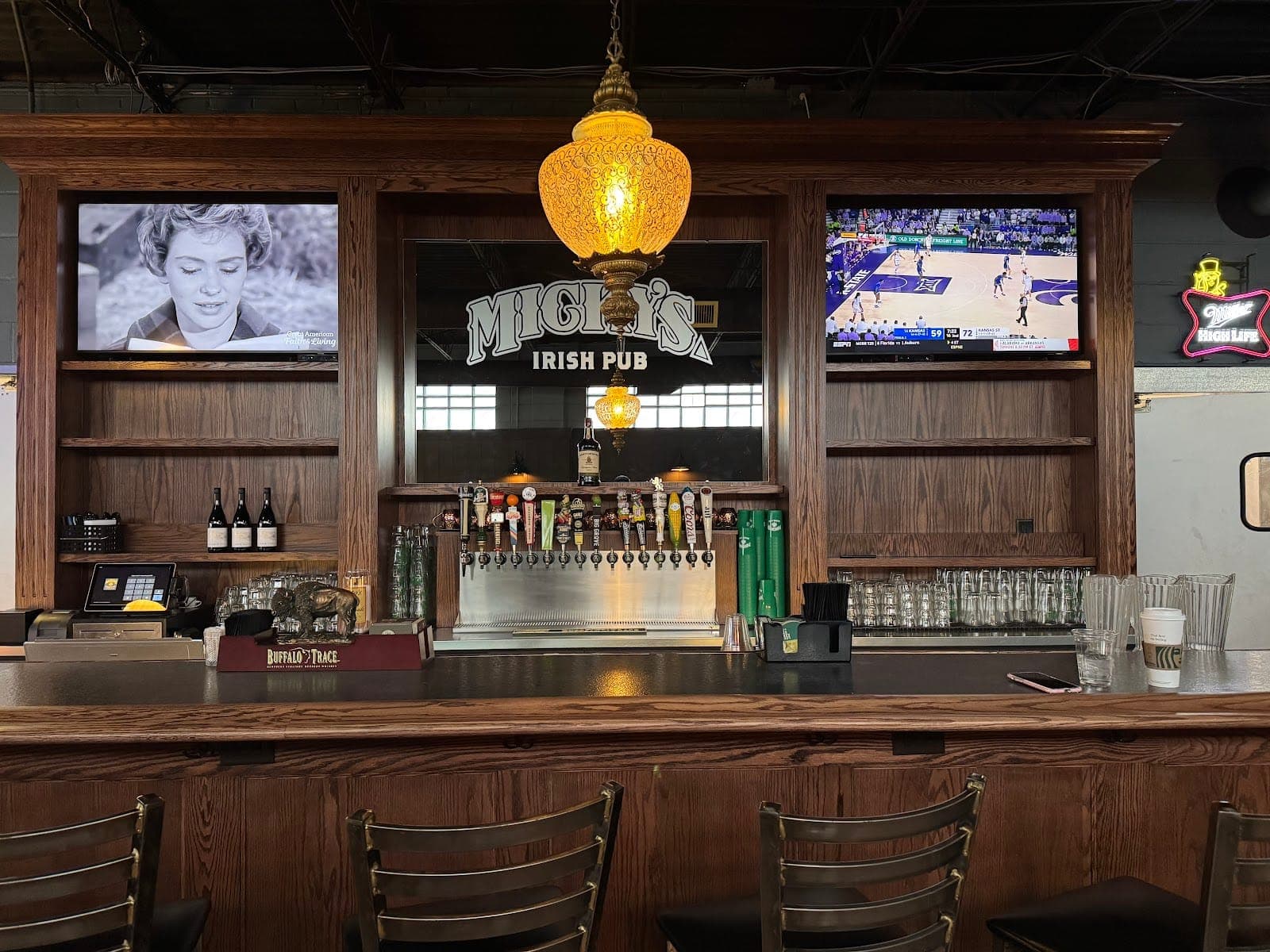 Micky's Irish Pub Davenport