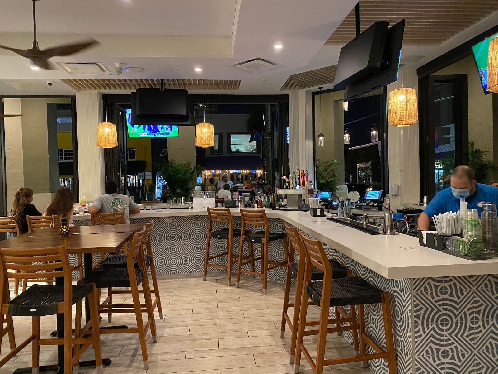 Tommy Bahama Marlin Bar