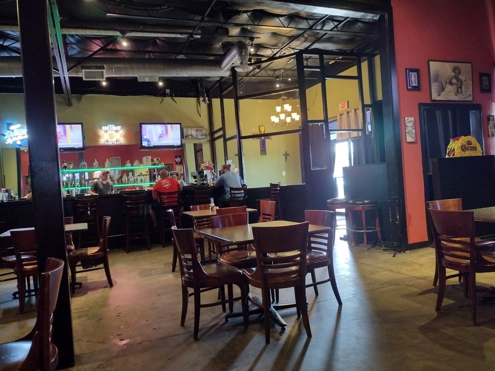 Pancho & Lefty's Tex-Mex Cafe & Cantina