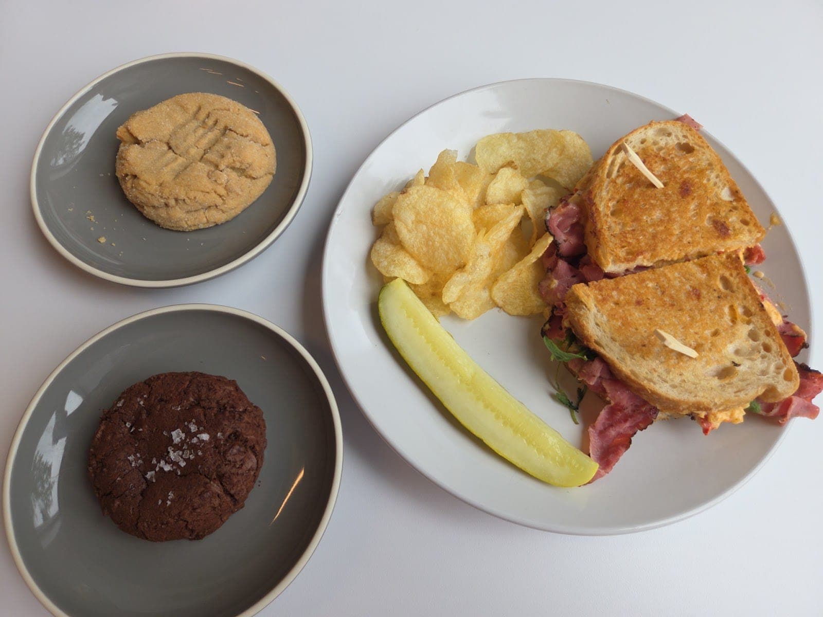 Molly's Cafe & Deli
