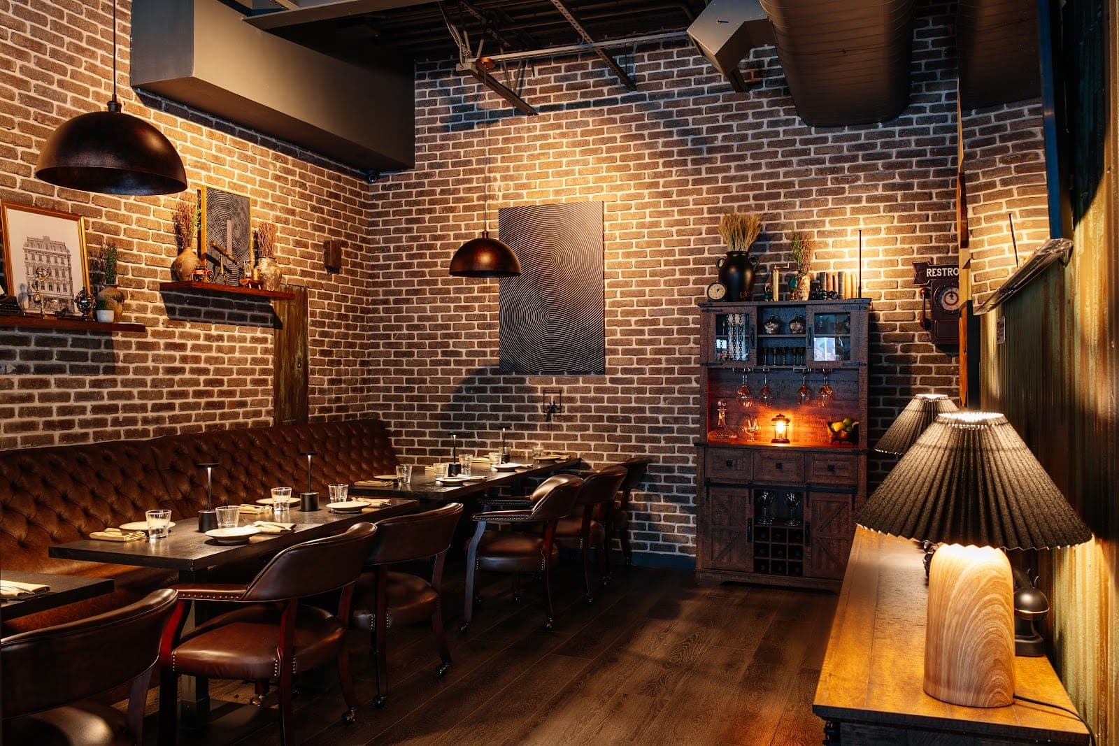 EXIT 9 Restaurant & Bar