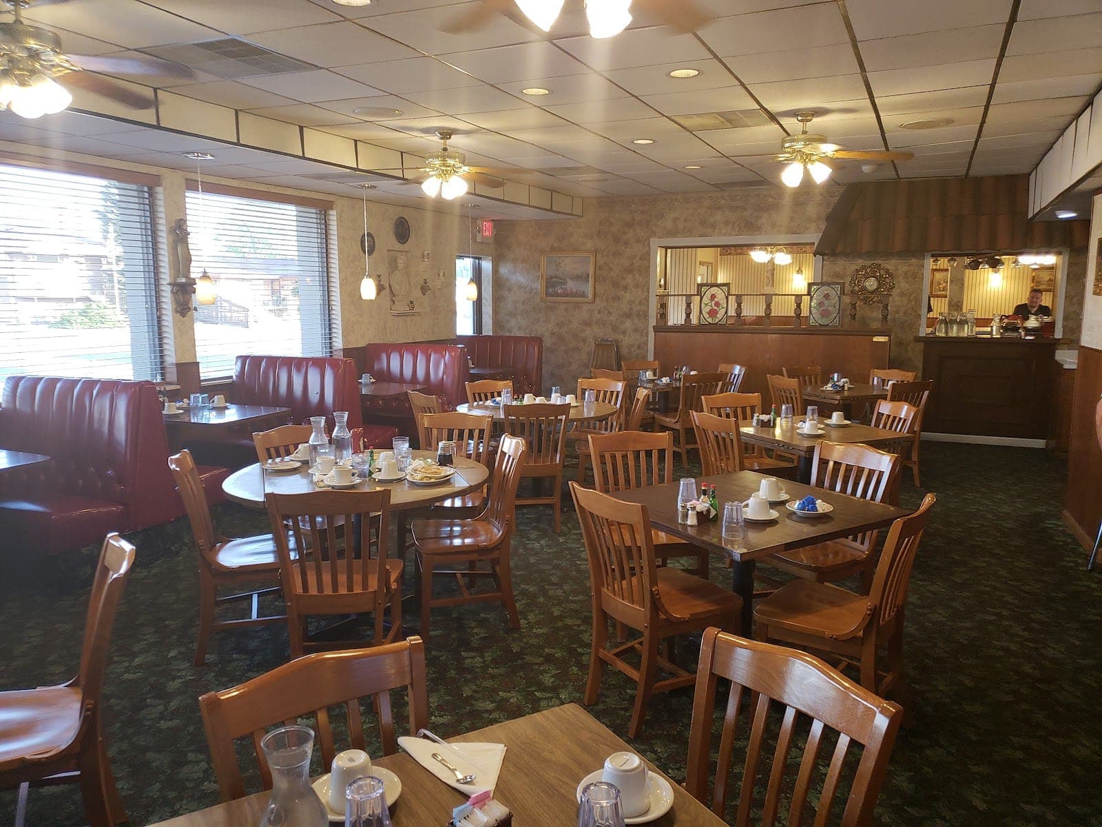 The Paragon Family Restaurant