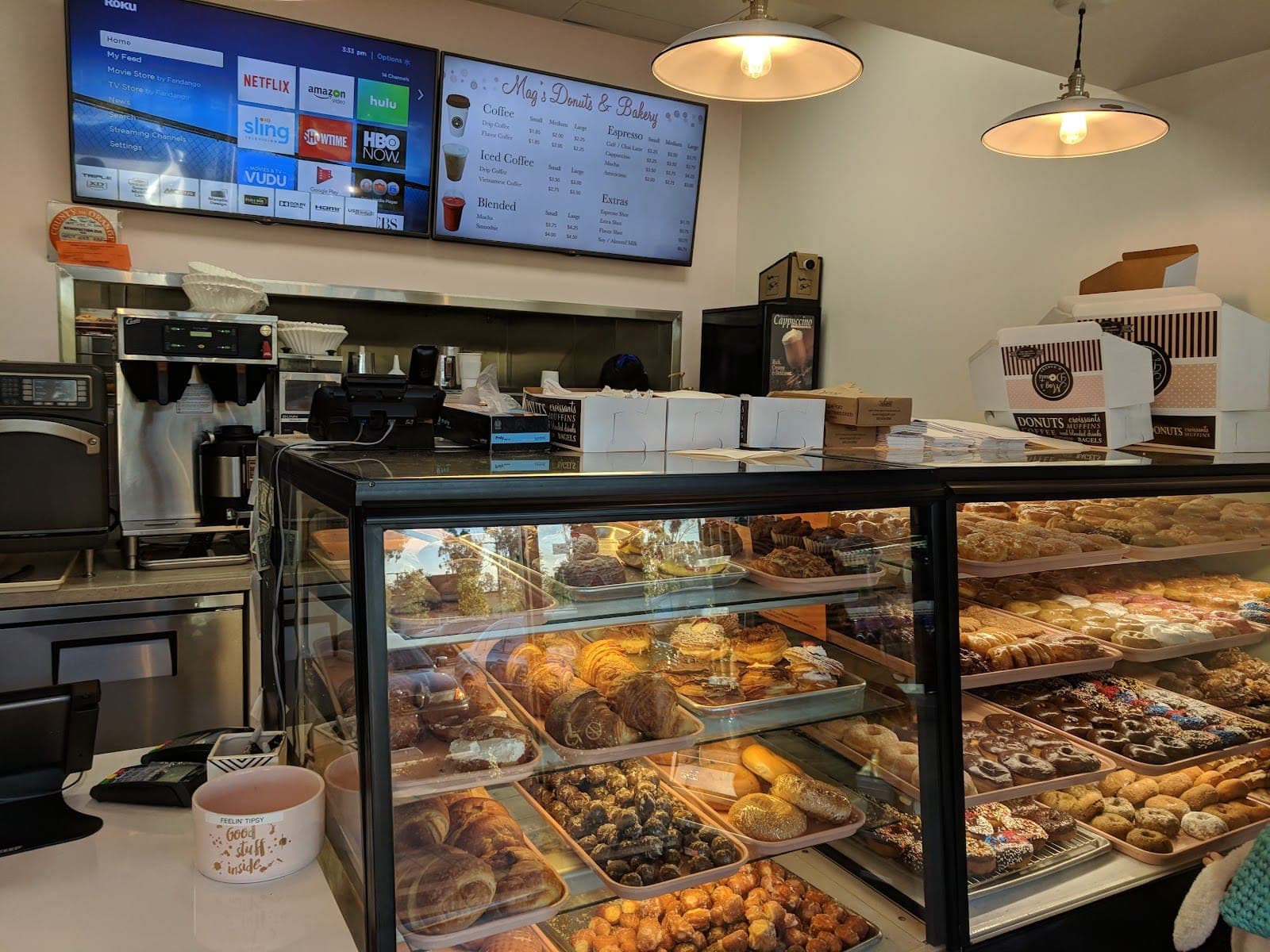 Mag's Donut & Bakery