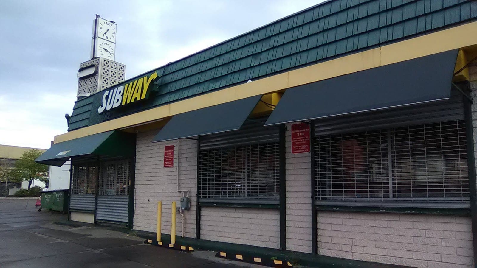 Subway Restaurant