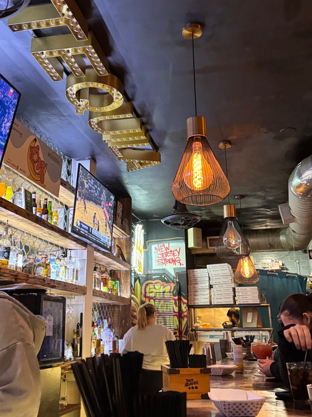 Wing Bar