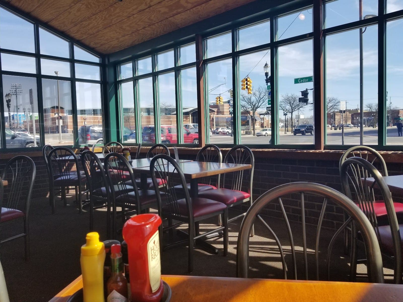 Nuthouse Sports Grill