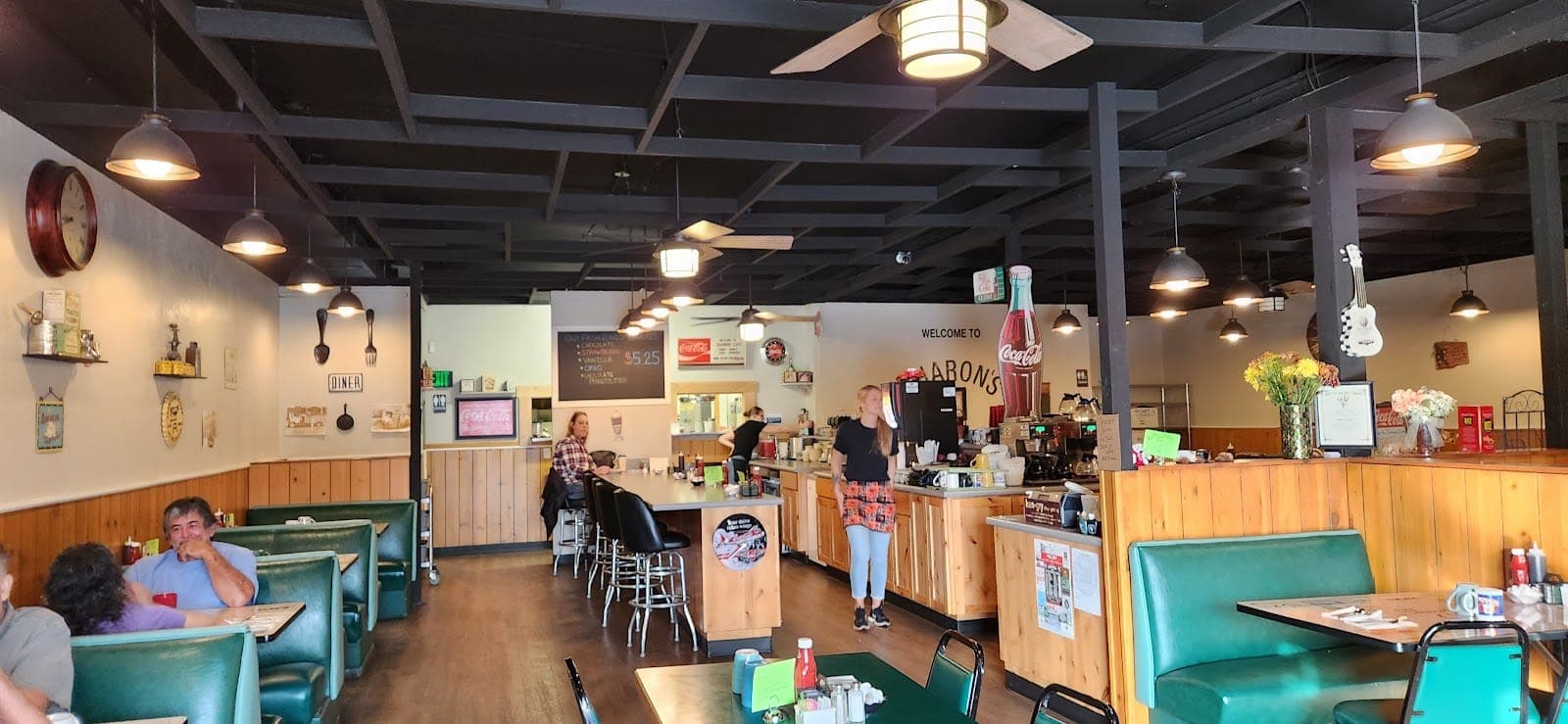 Sharon's Cafe