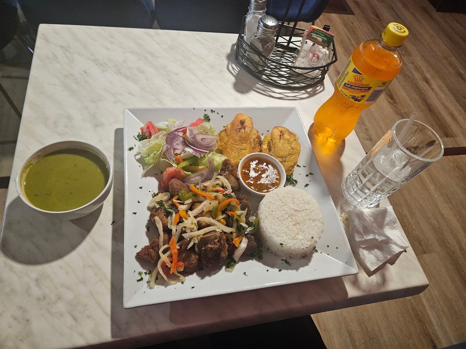 Kolo Restaurant and Lounge
