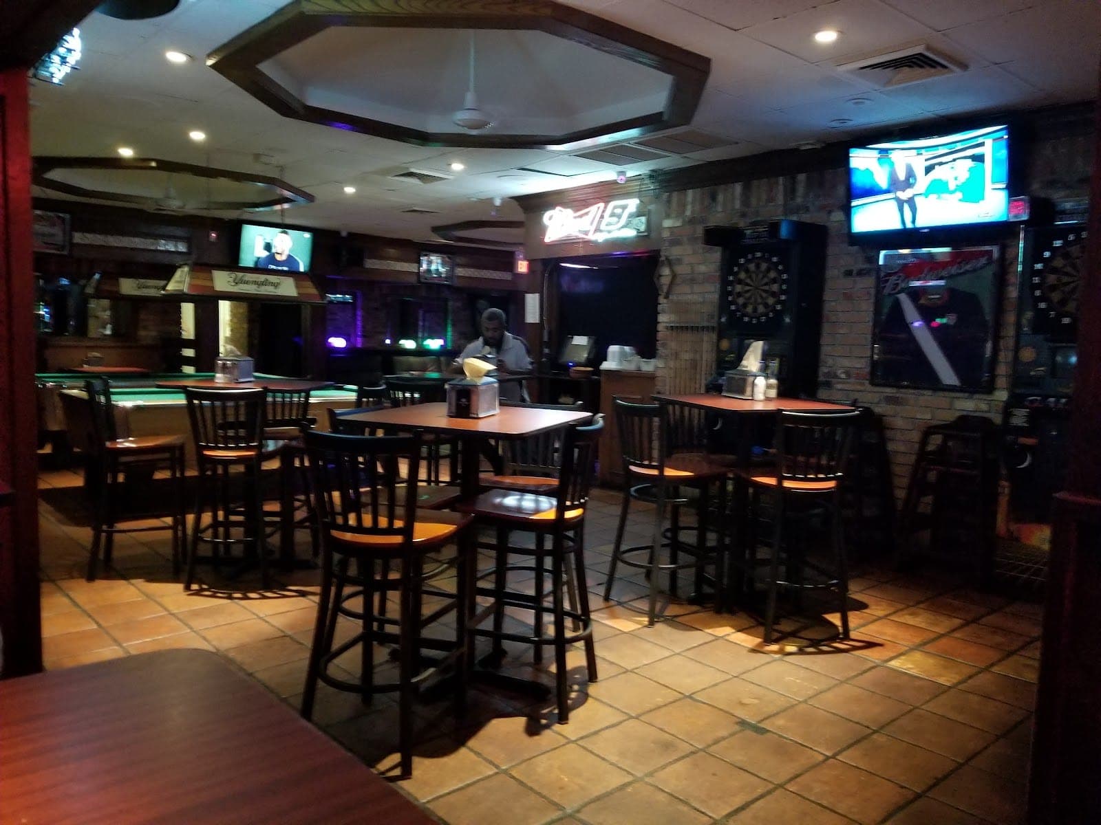 Rickey’s Sports Bar & Grill