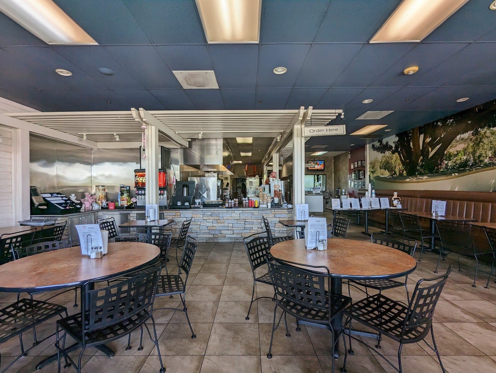 HOGGS Gourmet Grill