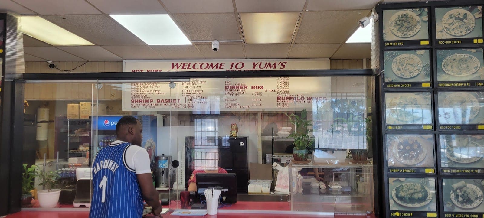 Yum's Restaurant