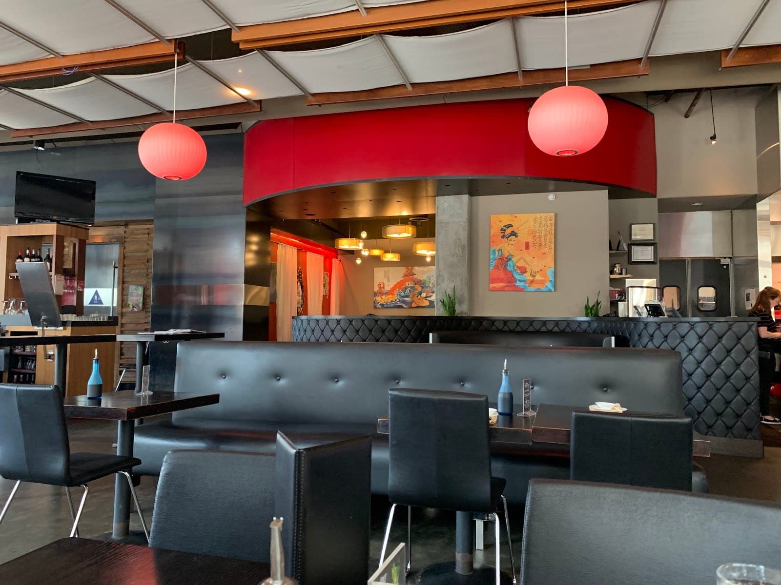 Harney Oceanside & Lounge