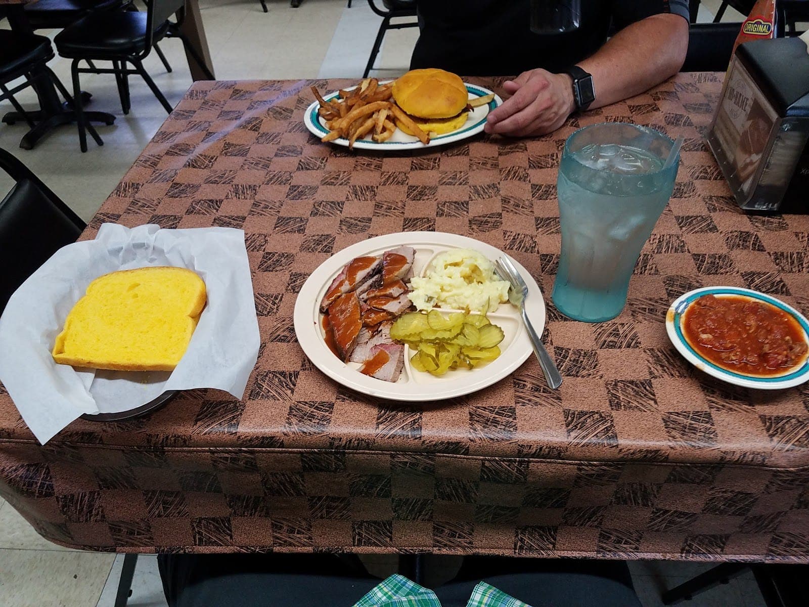 No Name Bar-B-Q